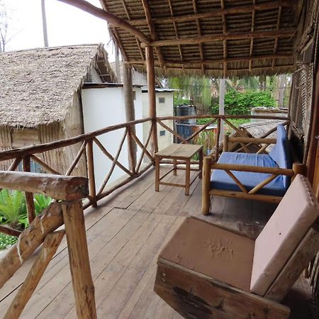 Drifters Zanzibar Hostel Paje Exterior photo